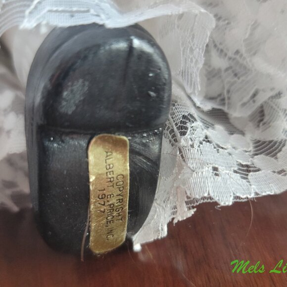 Vintage 1977 Albert E. Price Porcelain Bride Doll - Picture 8 of 8